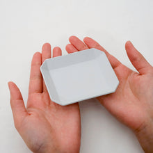 画像をギャラリービューアに読み込む, TY Square Plate 90 - Grey