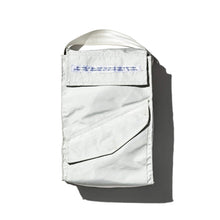 画像をギャラリービューアに読み込む, Snow Jacket Converted To Shoe Bag

